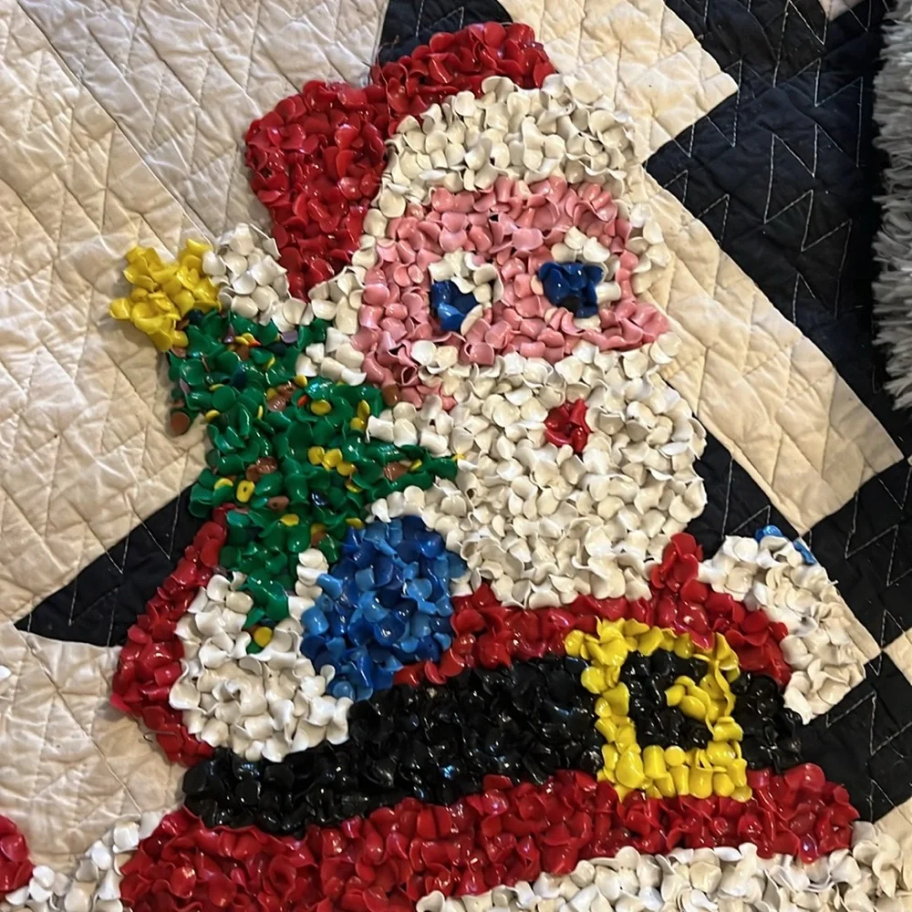 2 Vintage Christmas Santa popcorn wall decorations 18”